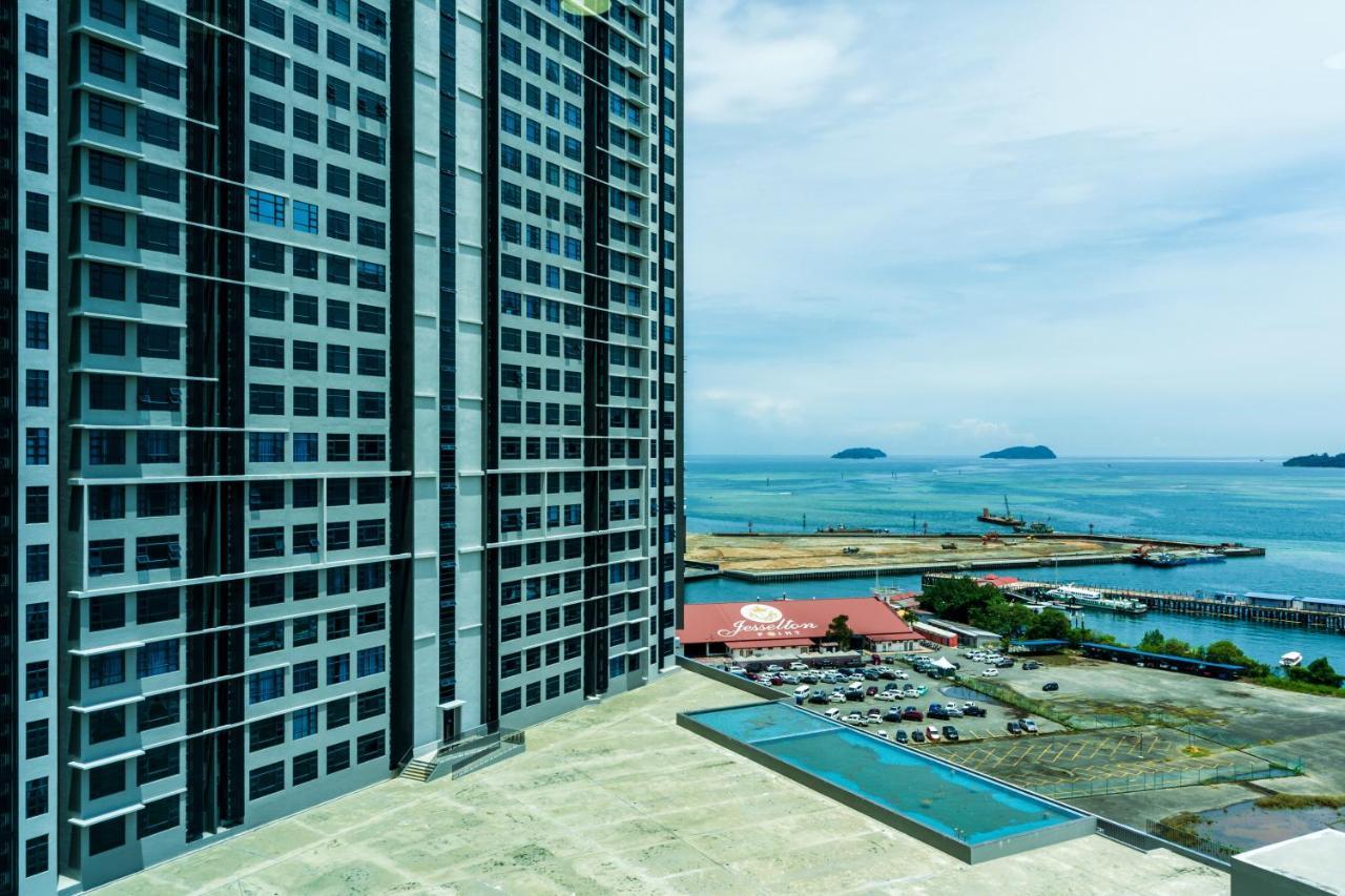 Full Seaview 2R1B Condo For 6Pax In Кота-Кінабалу Екстер'єр фото