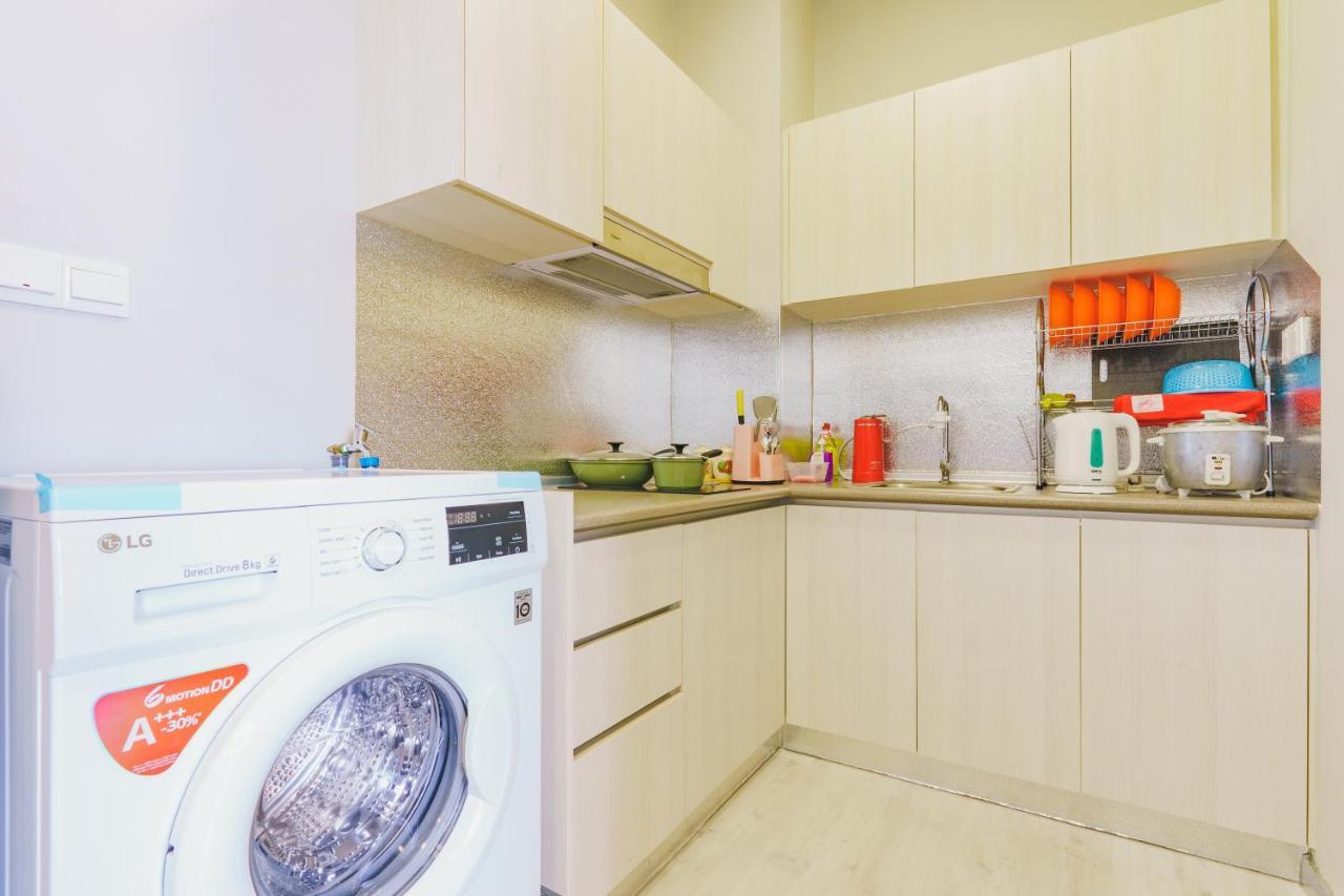 Full Seaview 2R1B Condo For 6Pax In Кота-Кінабалу Екстер'єр фото